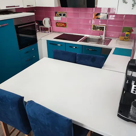 Pop Sleeps 3 With Pool Zadar