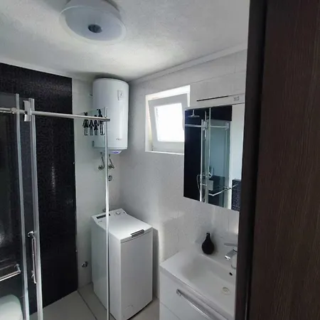 Pop Sleeps 3 With Pool Villa *