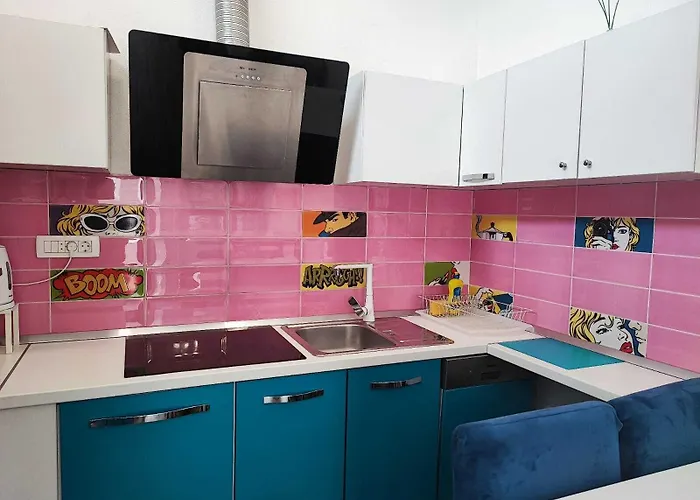 Pop Sleeps 3 With Pool Villa