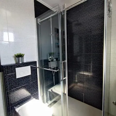 Pop In For 3 Person Villa