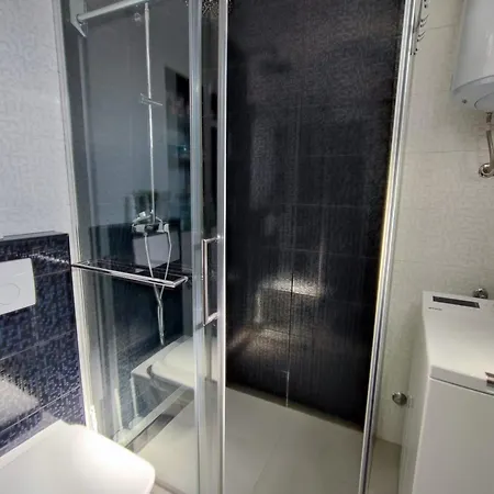 1 Bedroom Sleeps 3 - Outdoor Pool * Zadar