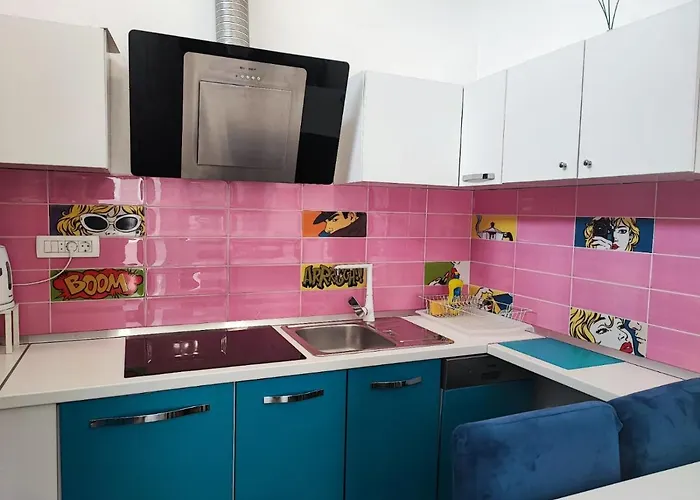 Pop Sleeps 3 With Pool Willa Zadar