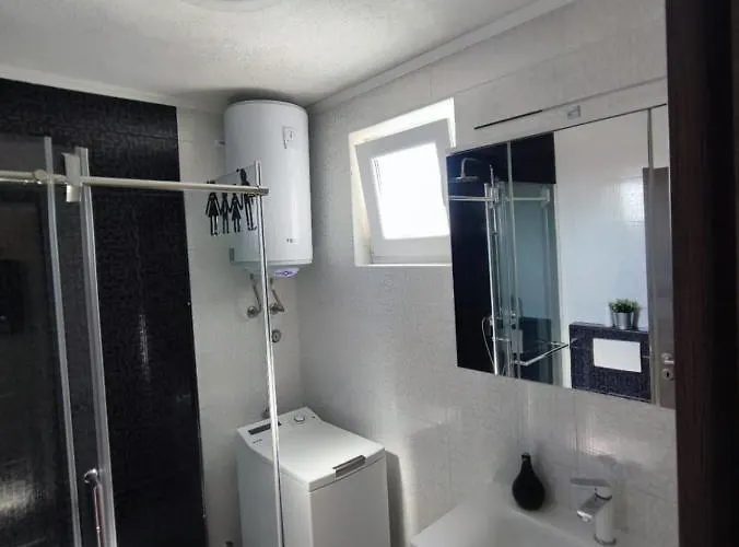 Pop Sleeps 3 With Pool * Zadar