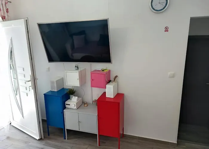 Pop Sleeps 3 With Pool * Zadar